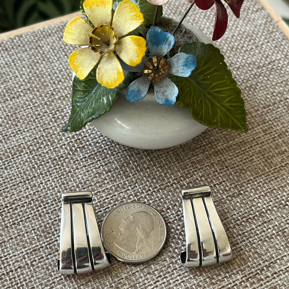 James Avery Silver Earrings - Picture 4 of 7